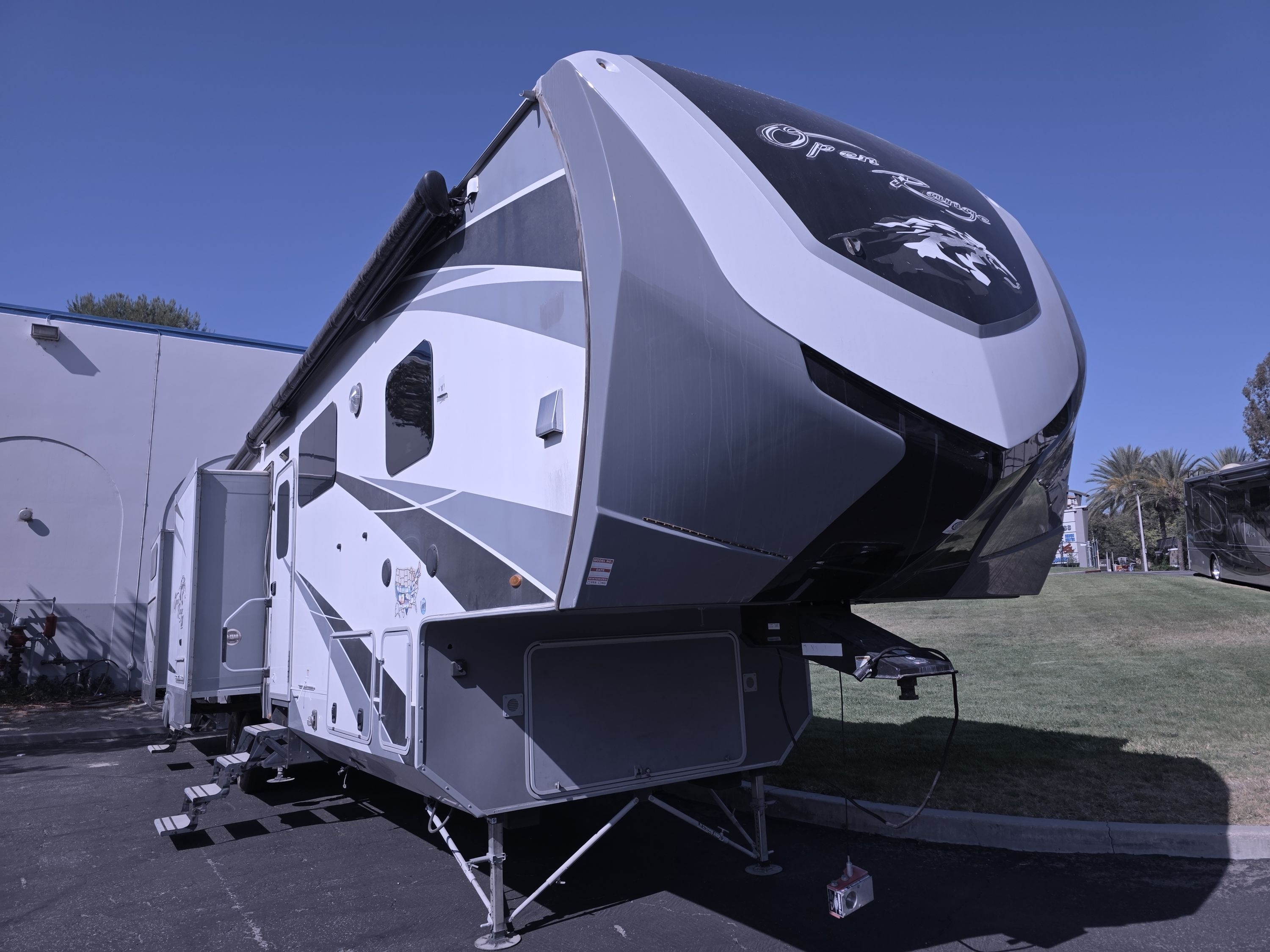 2018 Highland Ridge OPEN RANGE 3X 427BHS in newhall CA
