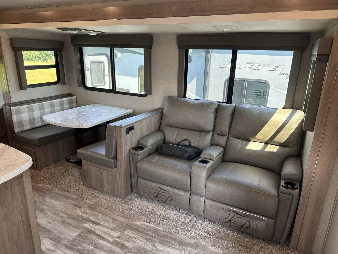 A photo of this 2022 Grand Design IMAGINE 2670MK