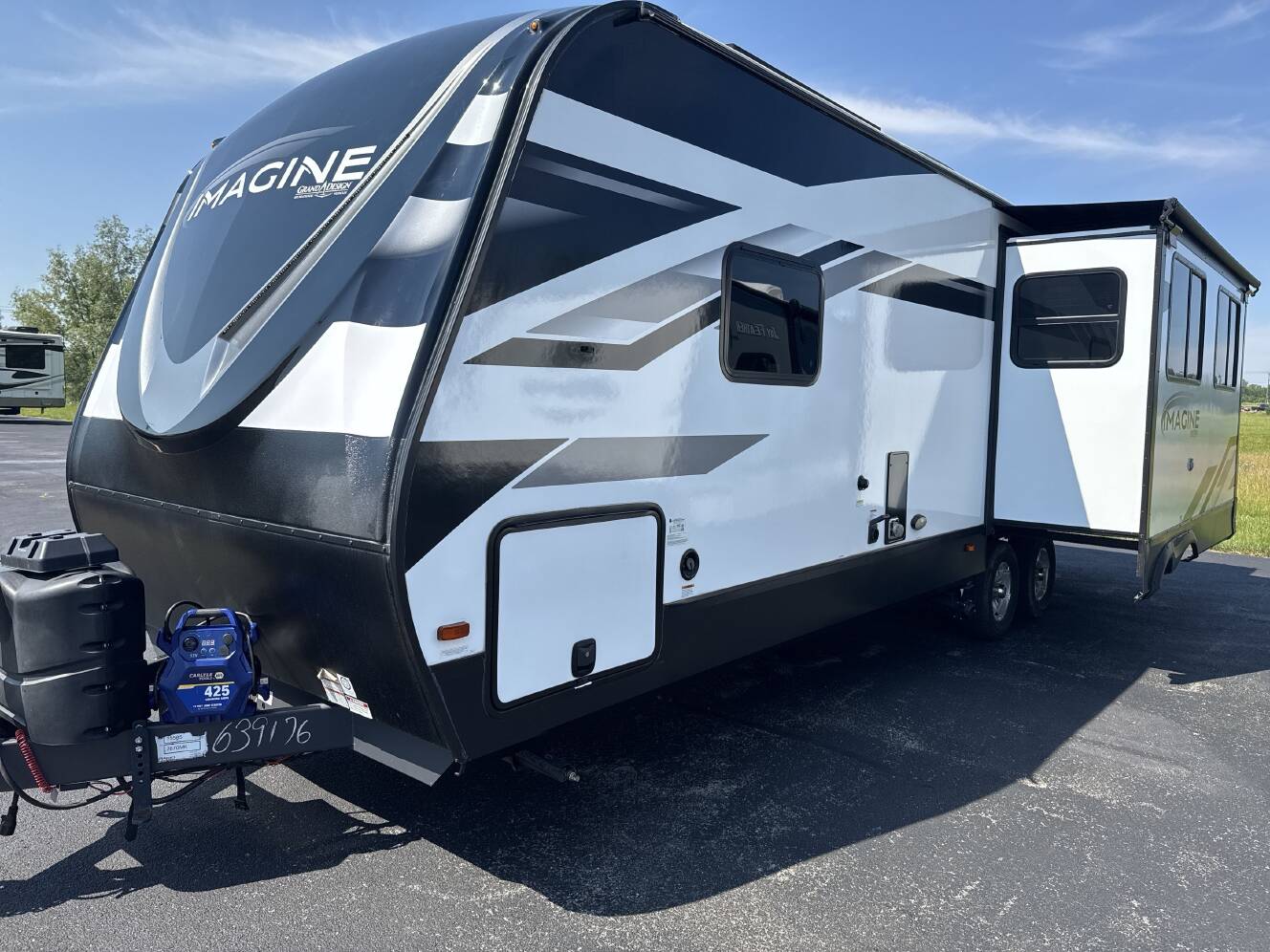 A photo of this 2022 Grand Design IMAGINE 2670MK