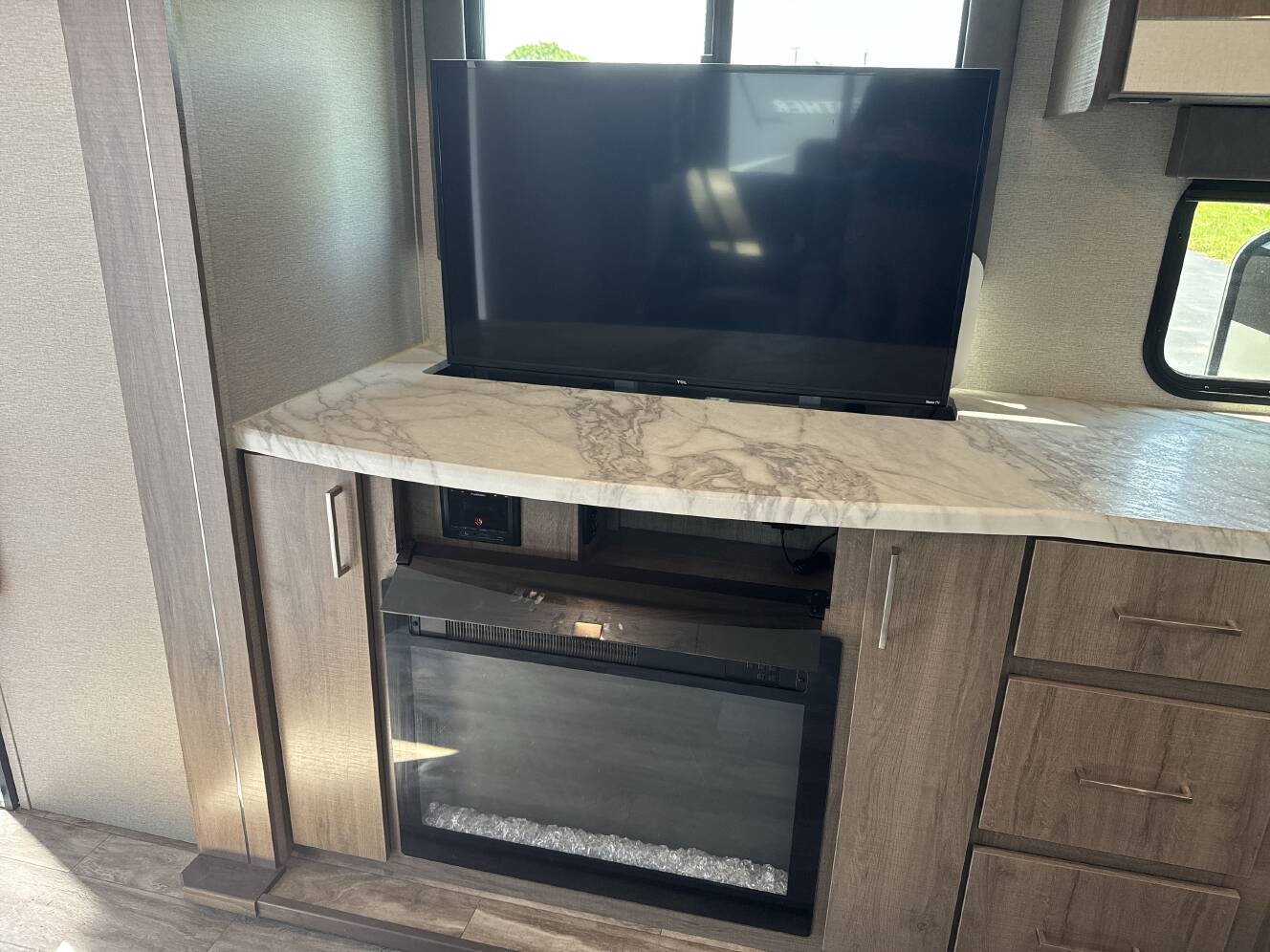 A photo of this 2022 Grand Design IMAGINE 2670MK