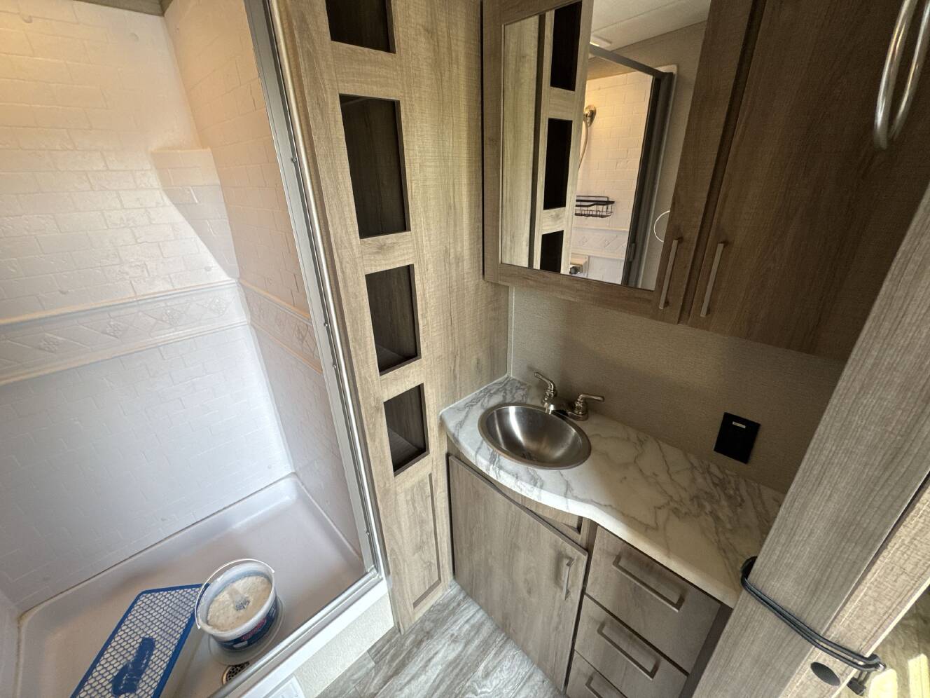 A photo of this 2022 Grand Design IMAGINE 2670MK