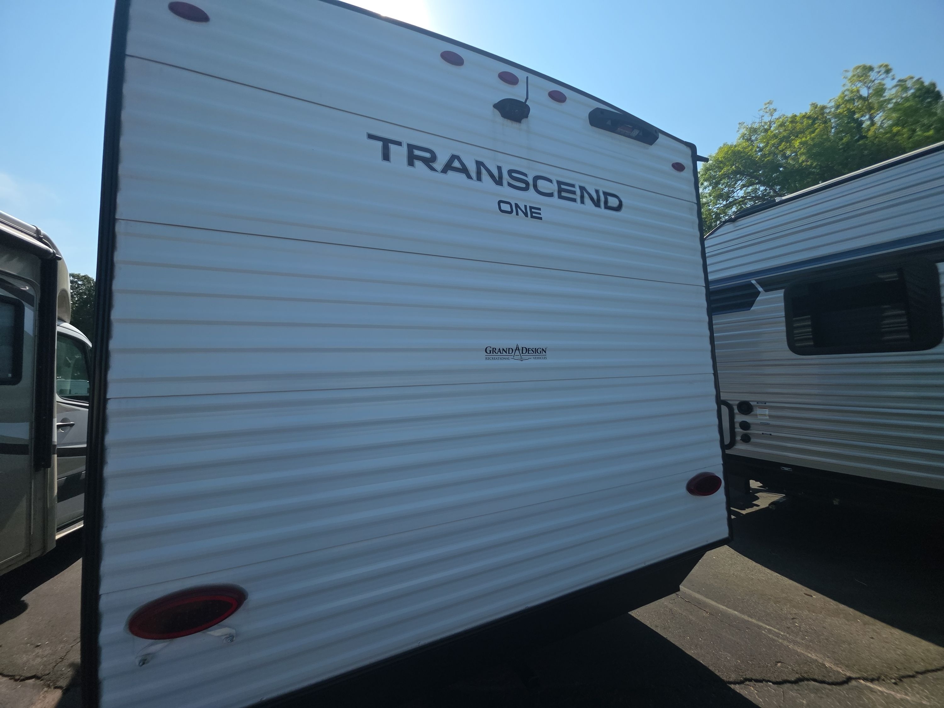 2025 Grand Design TRANSCEND ONE 151RB in chelsea MI