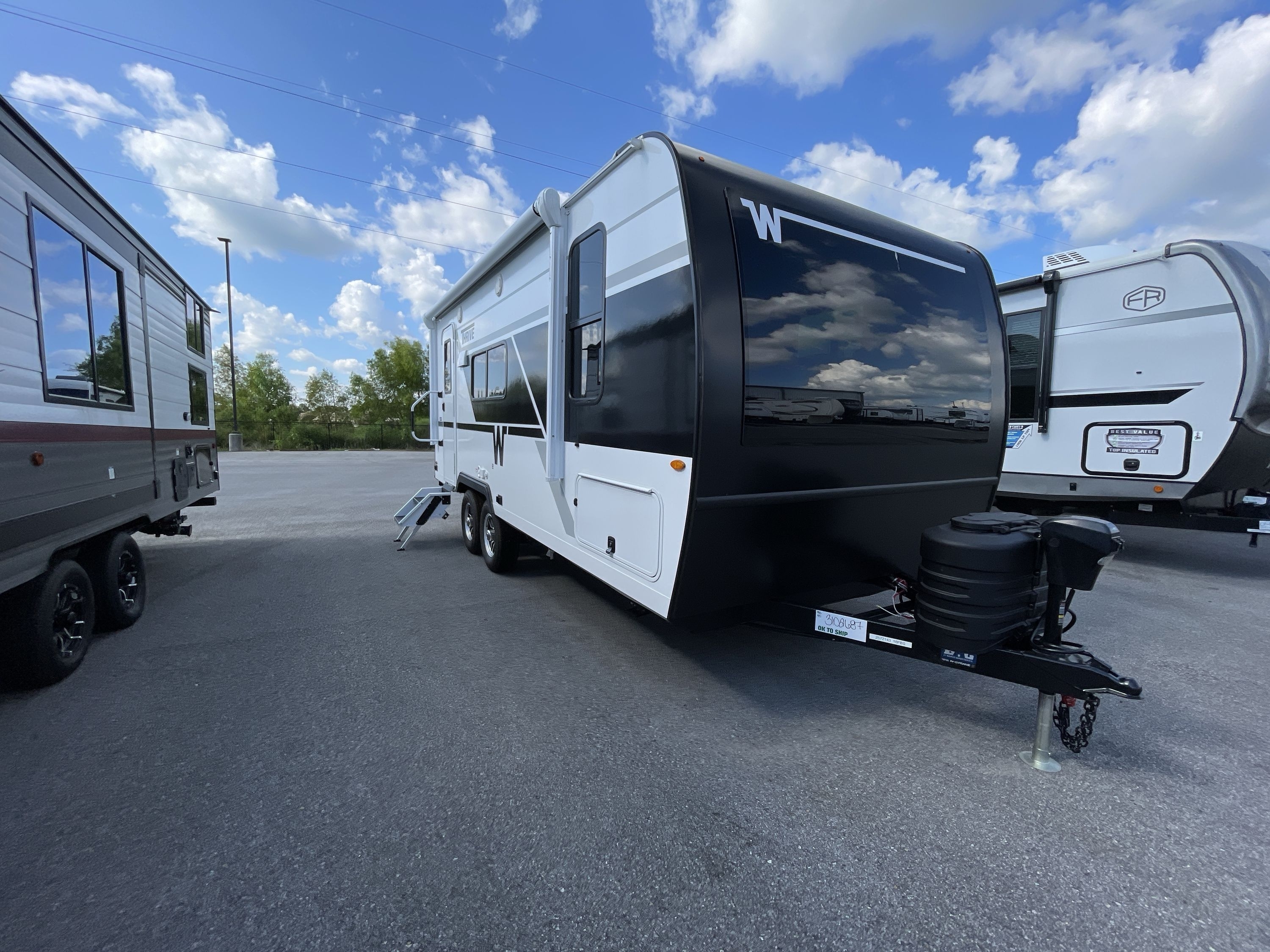 2026 Winnebago THRIVE 18FBS RV