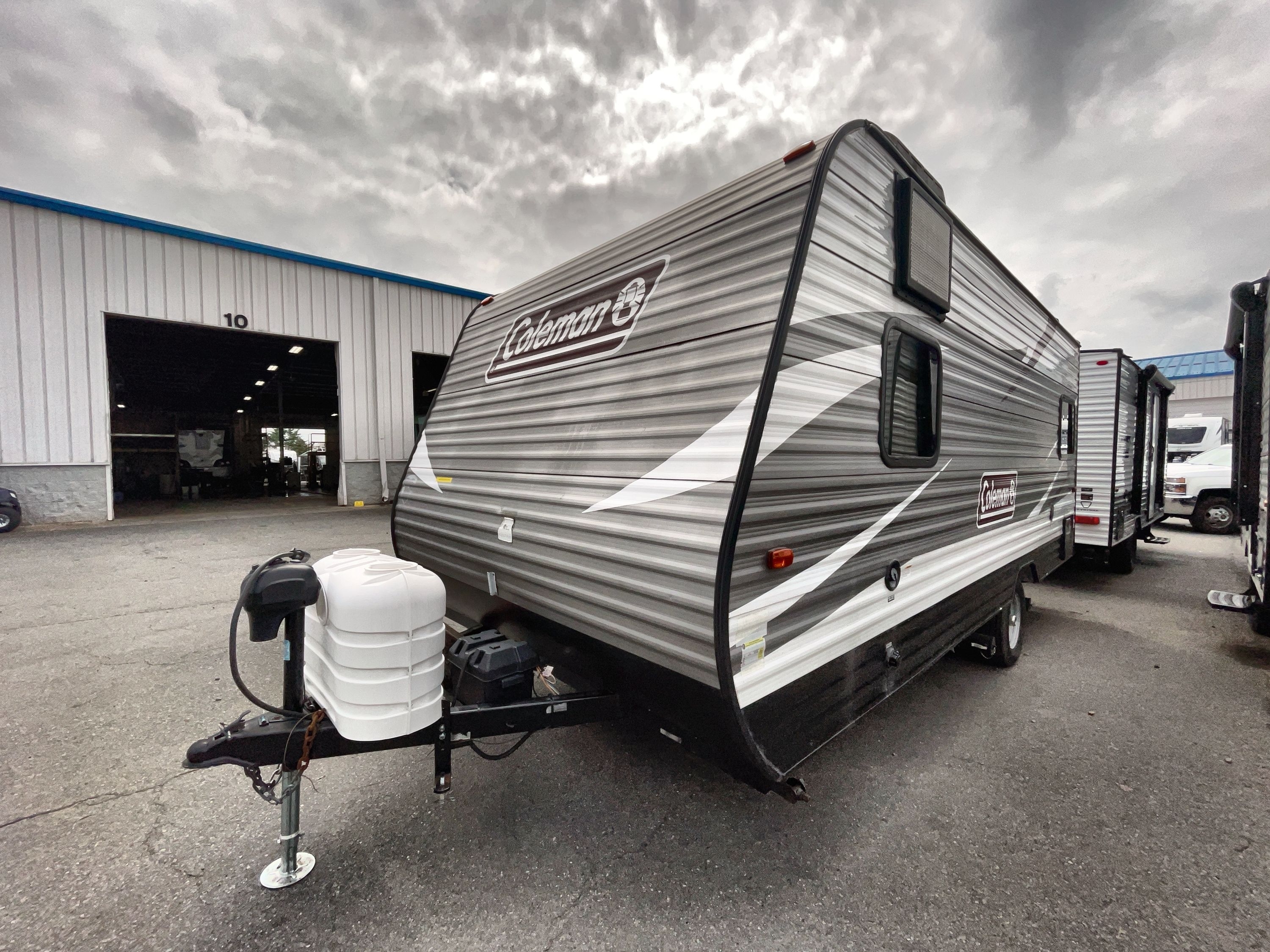 2018 Coleman COLEMAN LANTERN LT 17FQ RV