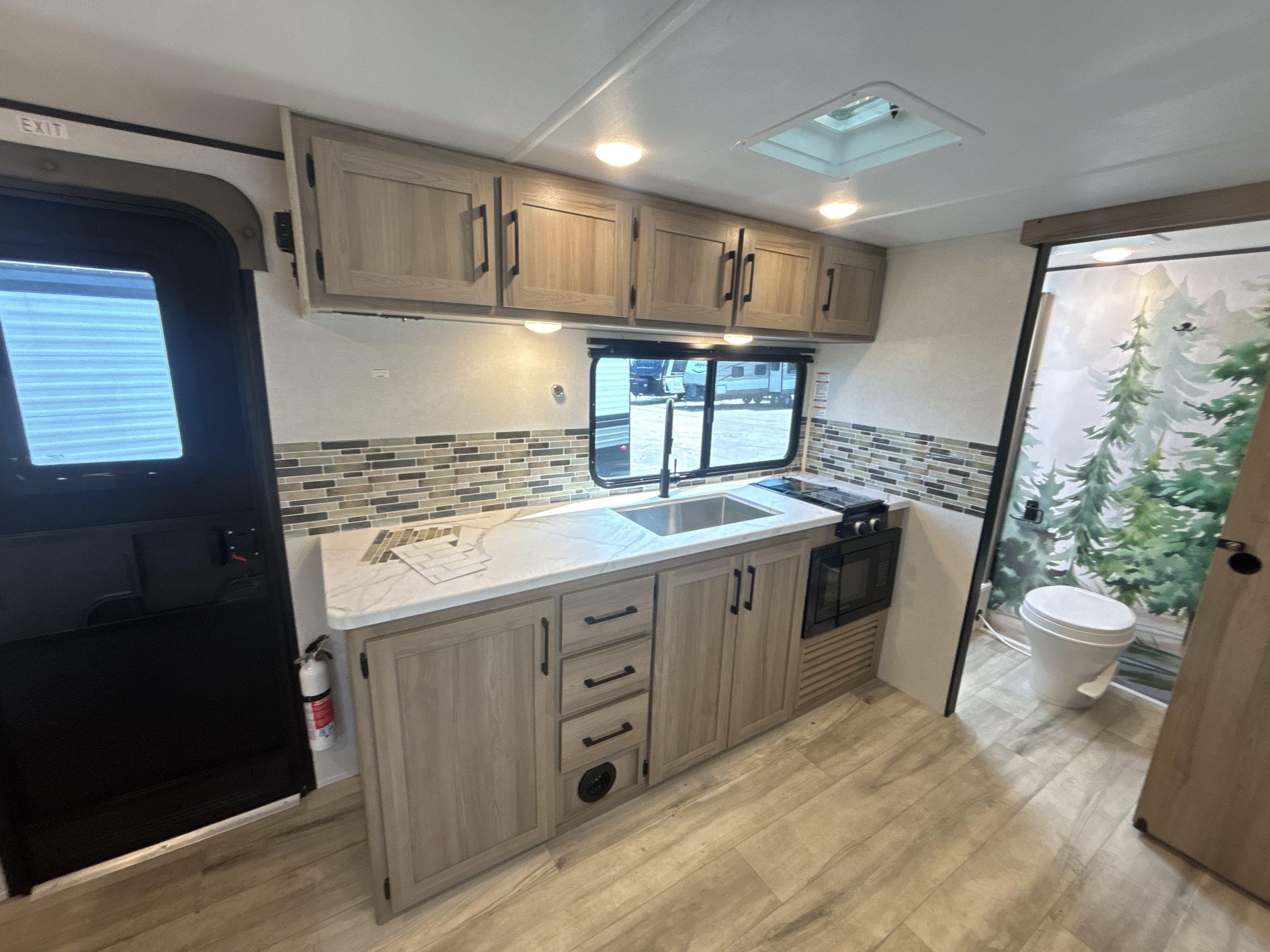 2025 Keystone COLEMAN LIGHT 18RX in chelsea MI
