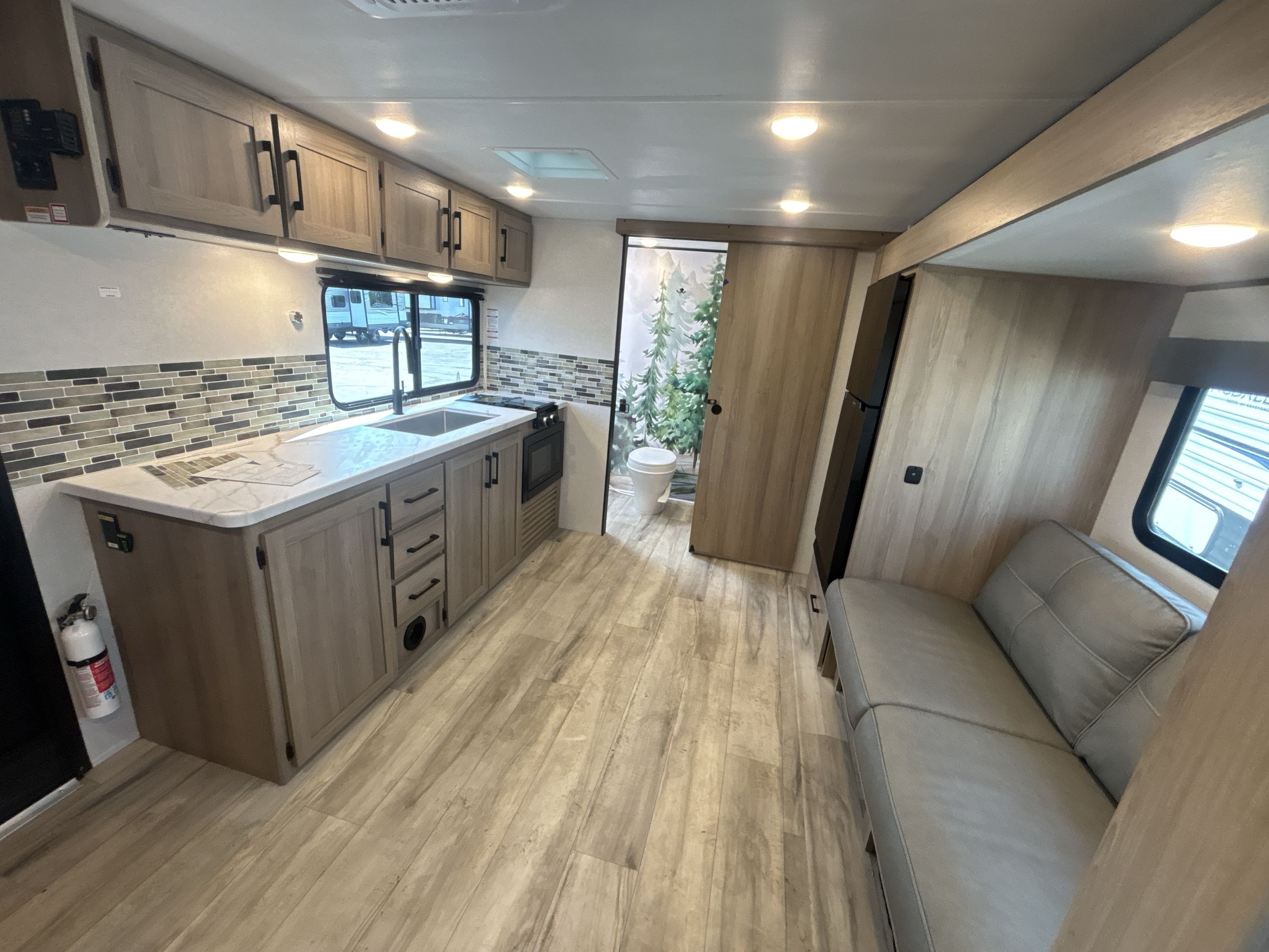 2025 Keystone COLEMAN LIGHT 18RX in chelsea MI