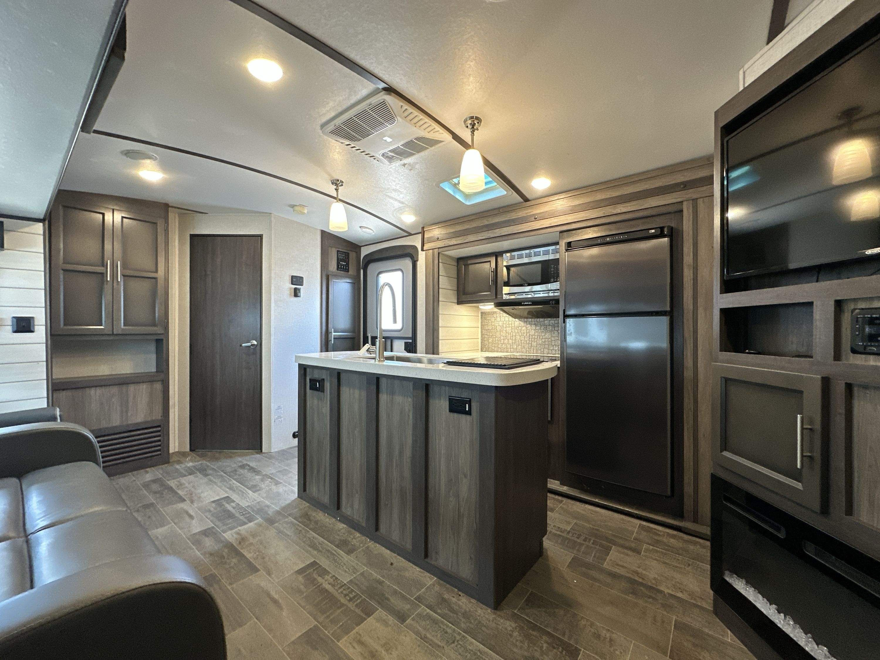 2021 Crossroads SUNSET TRAIL 331BH SS331BH in bowling green KY