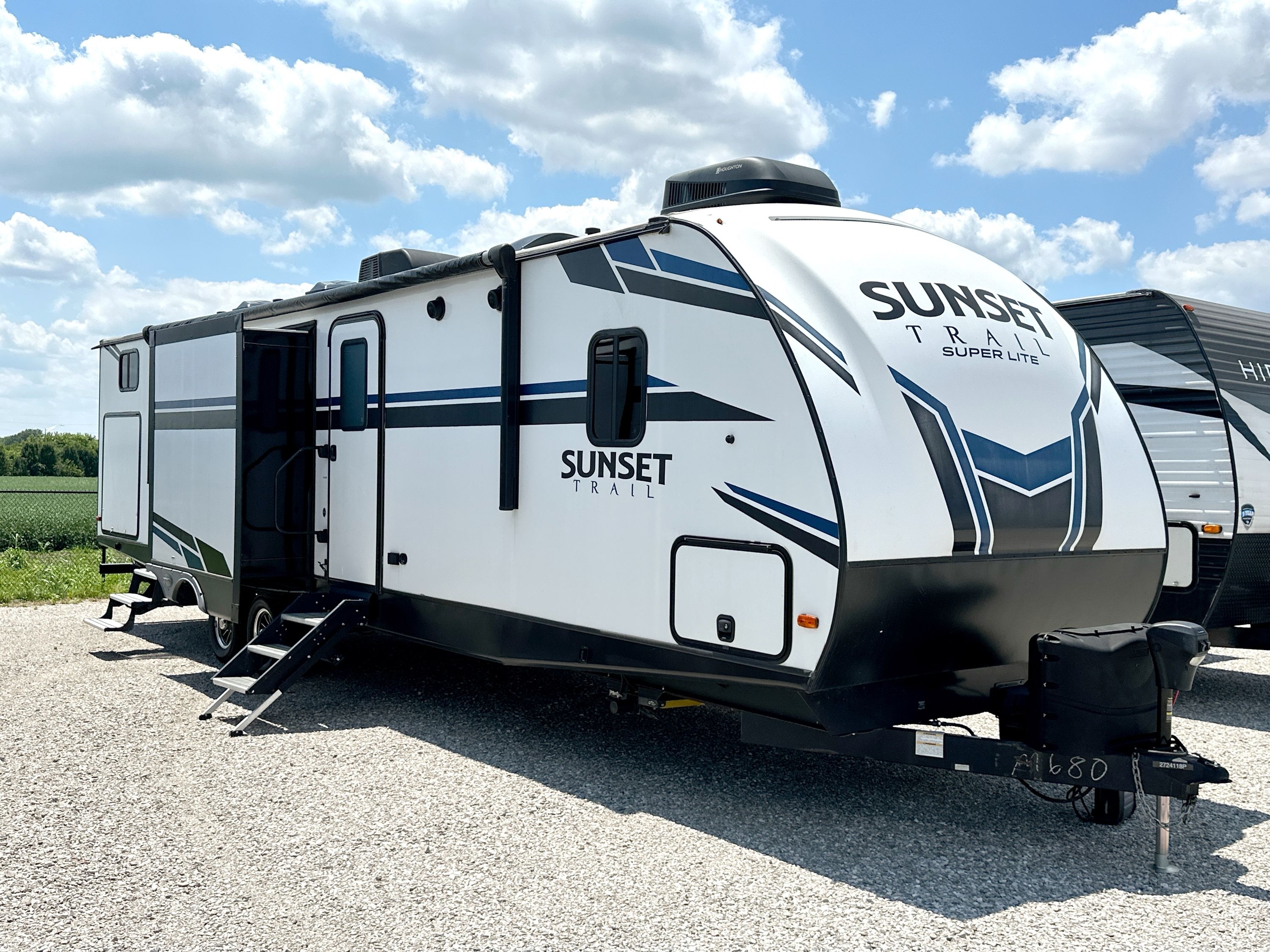 2021 Crossroads SUNSET TRAIL 331BH SS331BH in bowling green KY