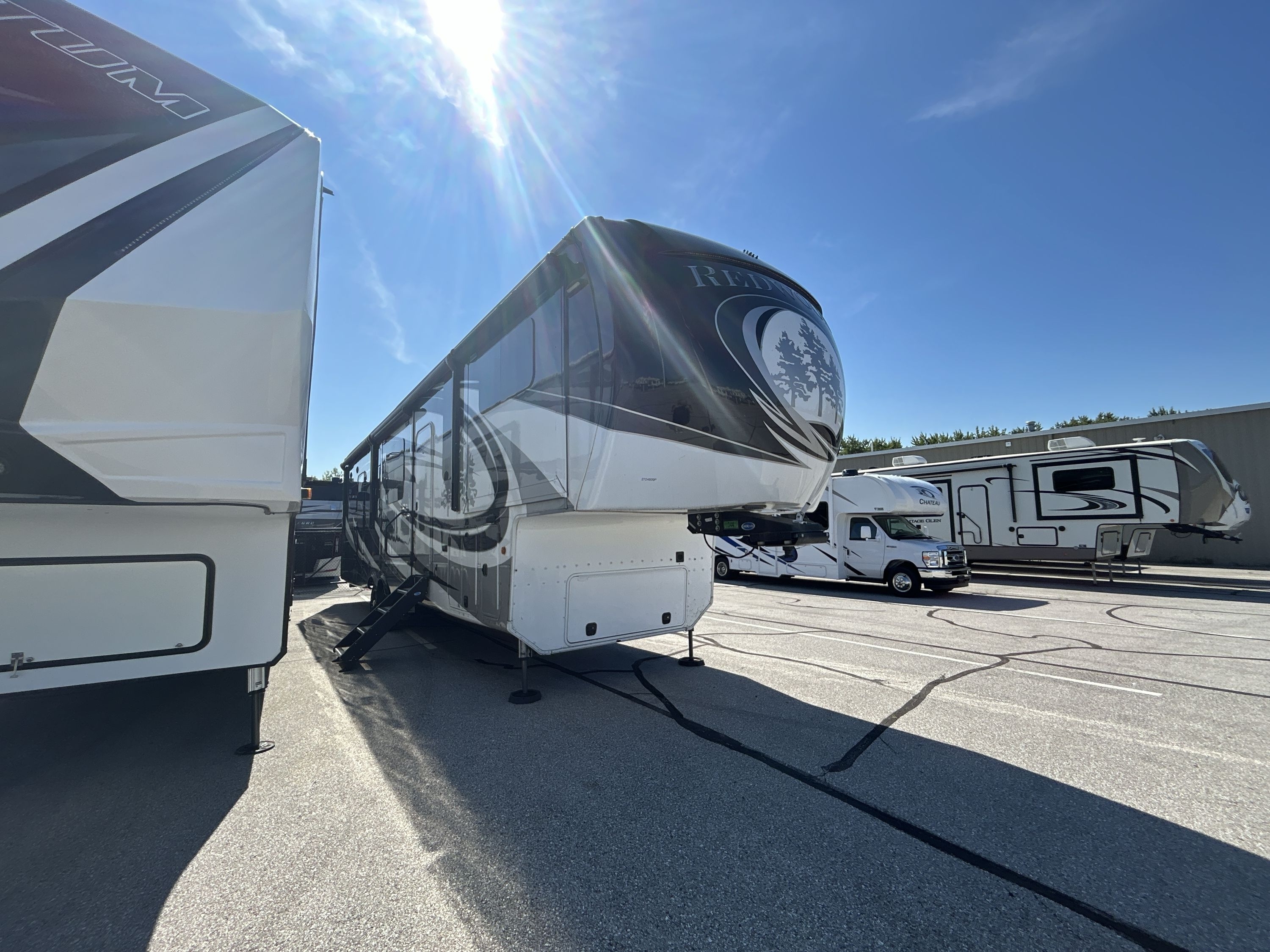 2019 Crossroads REDWOOD 3941FL in greenfield IN