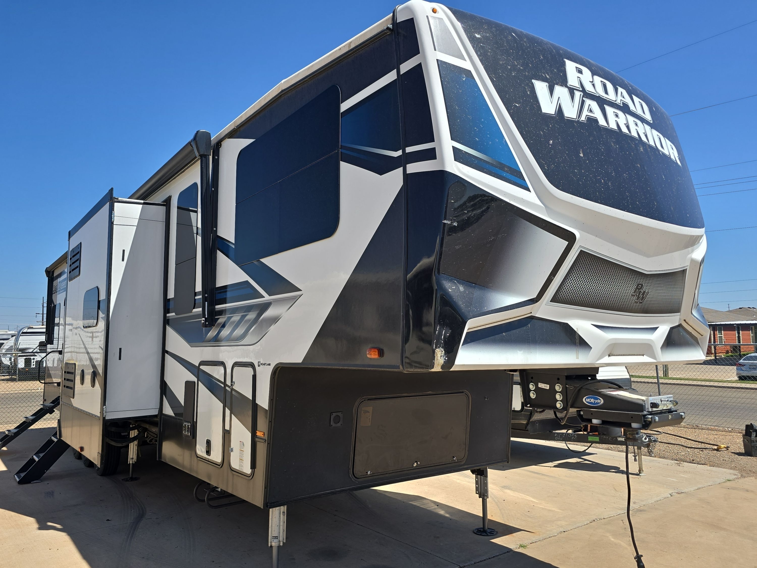 2023 Heartland ROAD WARRIOR 397RW in lubbock TX