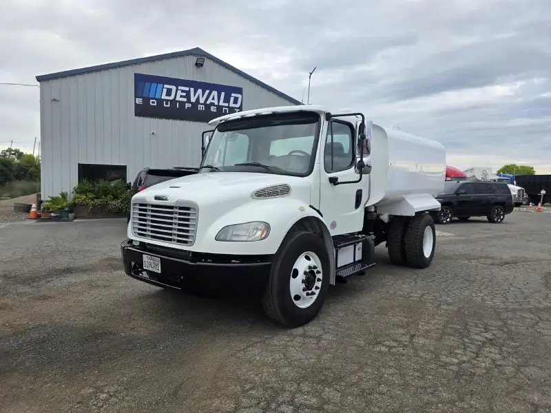 2016 FREIGHTLINER BUSINESS CLASS M2 106