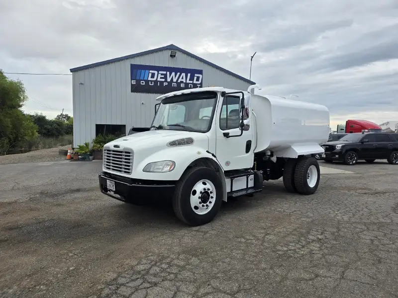 2016 FREIGHTLINER BUSINESS CLASS M2 106