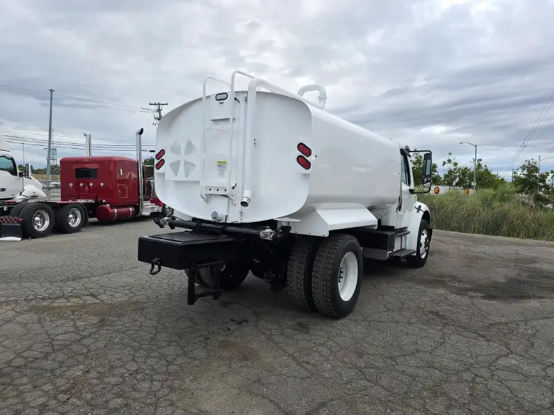 2016 FREIGHTLINER BUSINESS CLASS M2 106