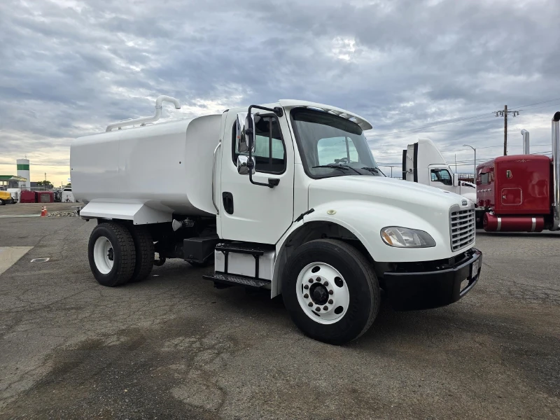 2016 FREIGHTLINER BUSINESS CLASS M2 106