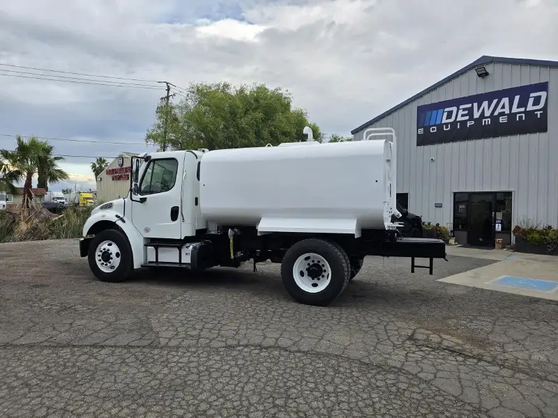 2016 FREIGHTLINER BUSINESS CLASS M2 106