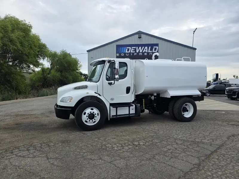 2016 FREIGHTLINER BUSINESS CLASS M2 106