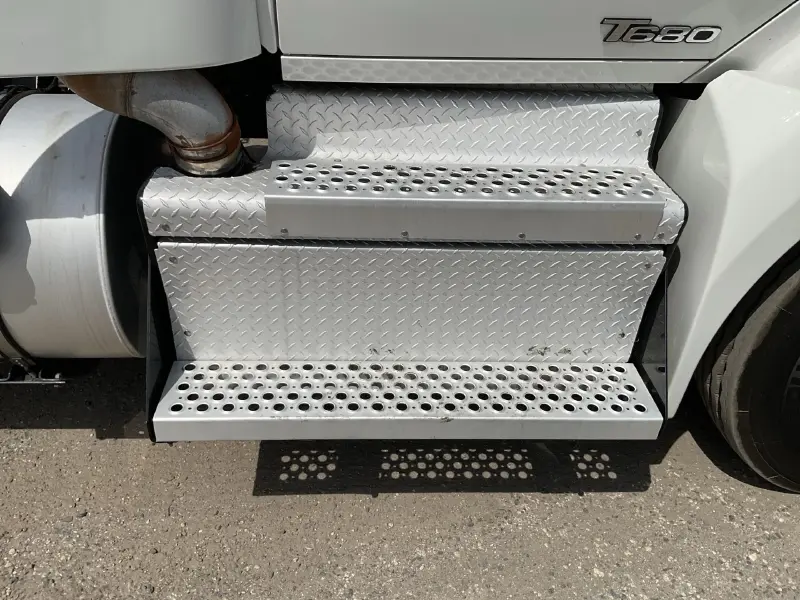 2021 KENWORTH T680
