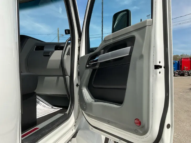 2021 KENWORTH T680