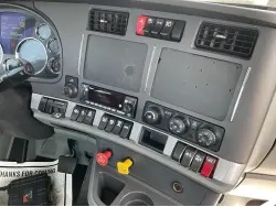 2021 KENWORTH T680