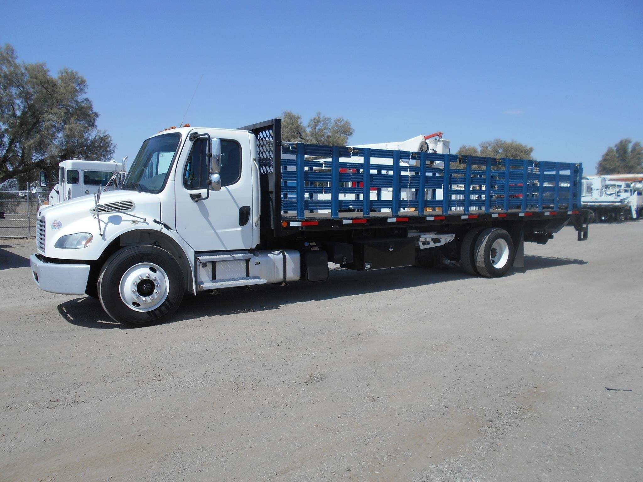2018 FREIGHTLINER BUSINESS CLASS M2 106 in Tucson, AZ