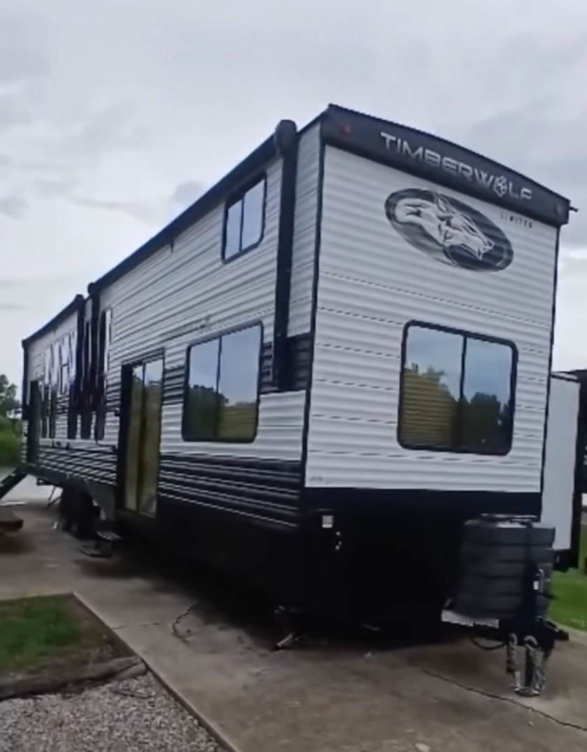 2024 Forest River CHEROKEE TIMBERWOLF 39AL RV