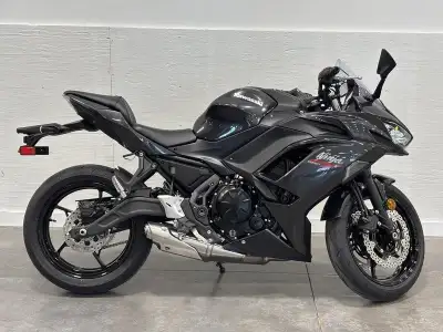 2026 Kawasaki NINJA 650 BASE