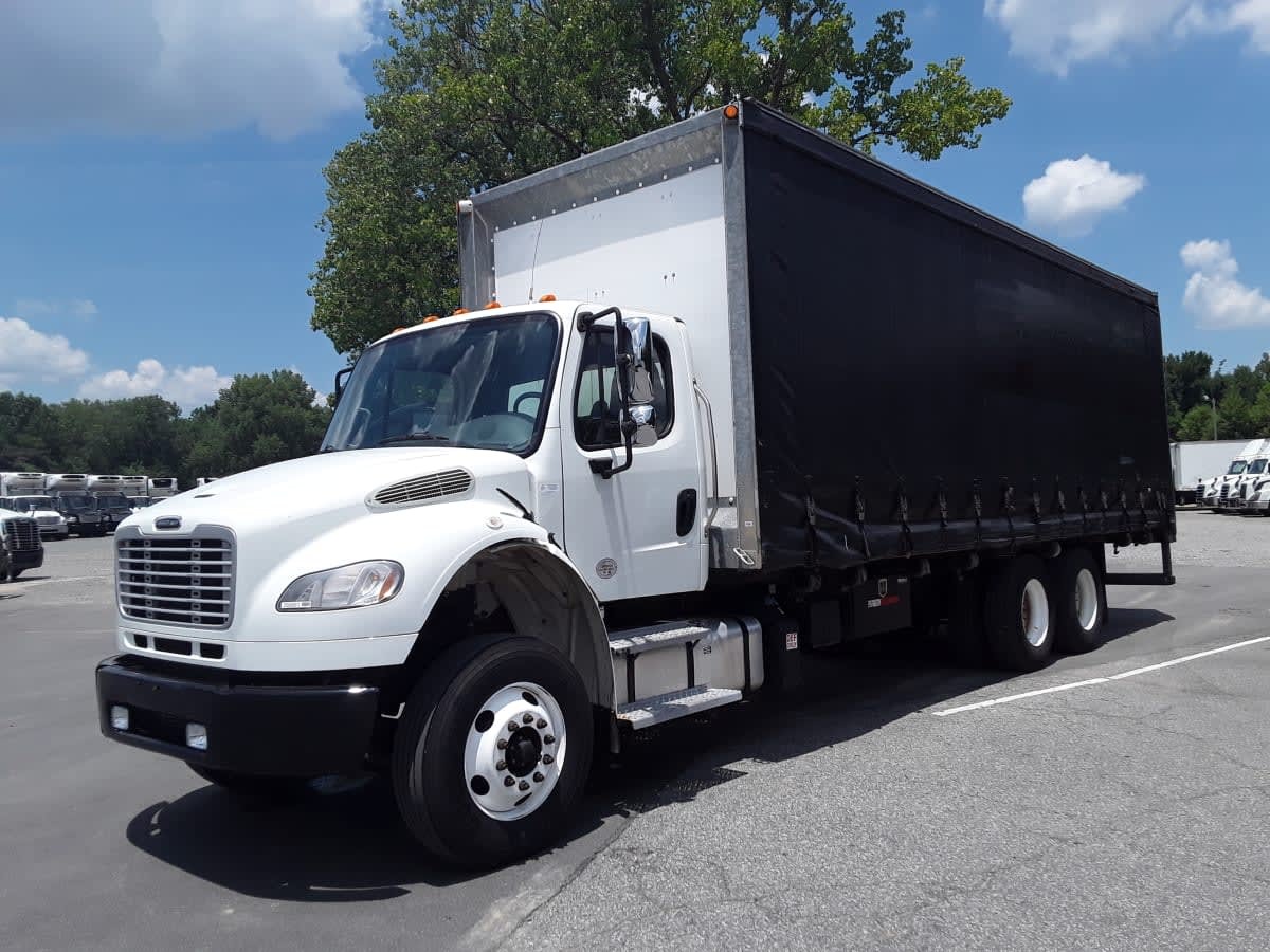 2021 FREIGHTLINER BUSINESS CLASS M2 106 in Charlotte, NC