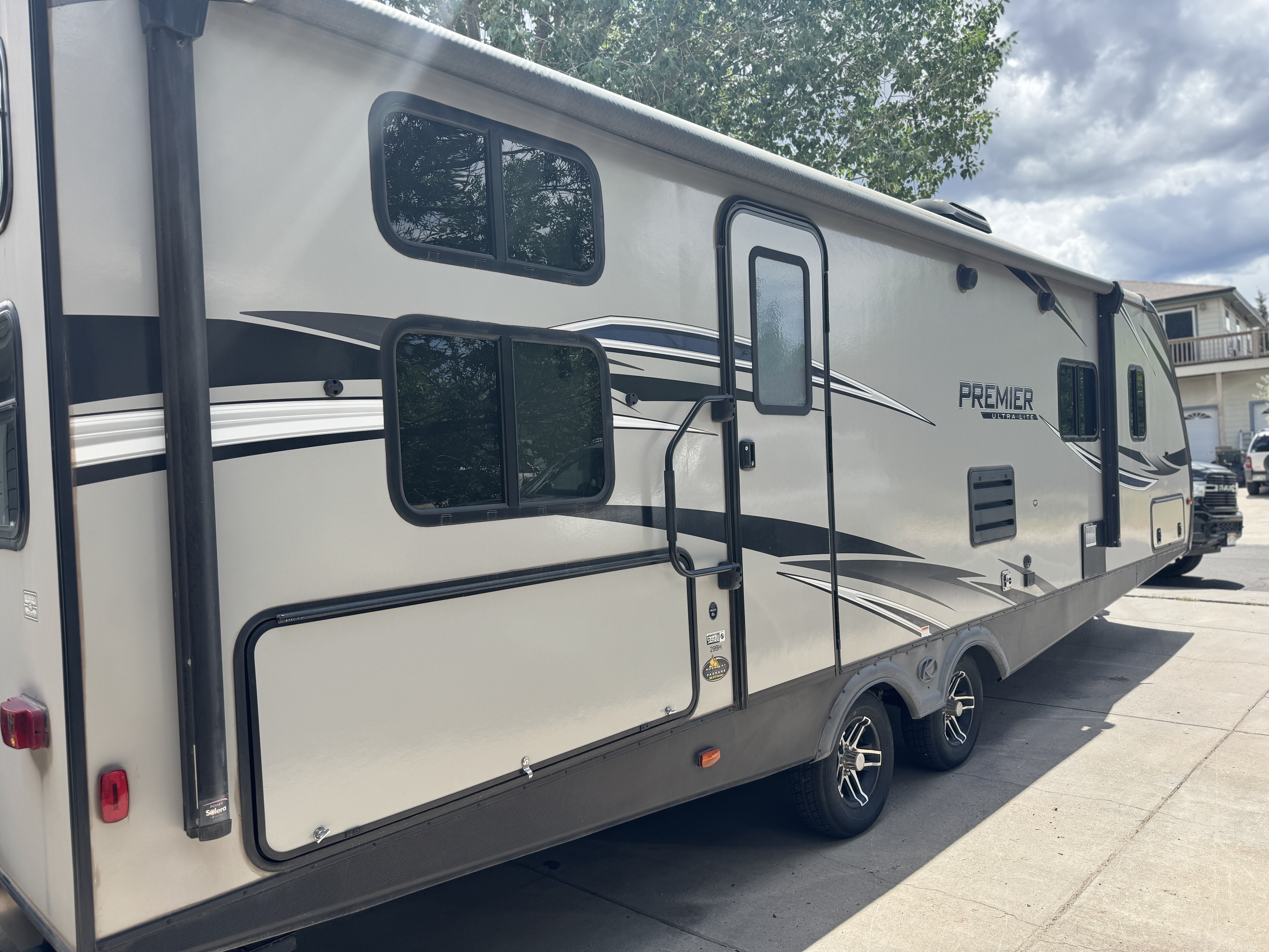 2020 Keystone PREMIER ULTRA LITE 29BHPR in gypsum CO