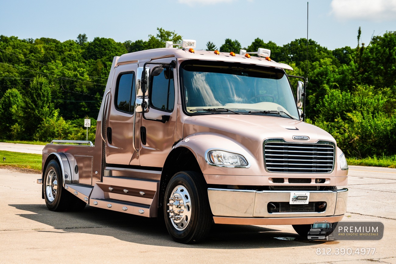 2011 FREIGHTLINER SPORT CHASSIS in Bloomington, IN
