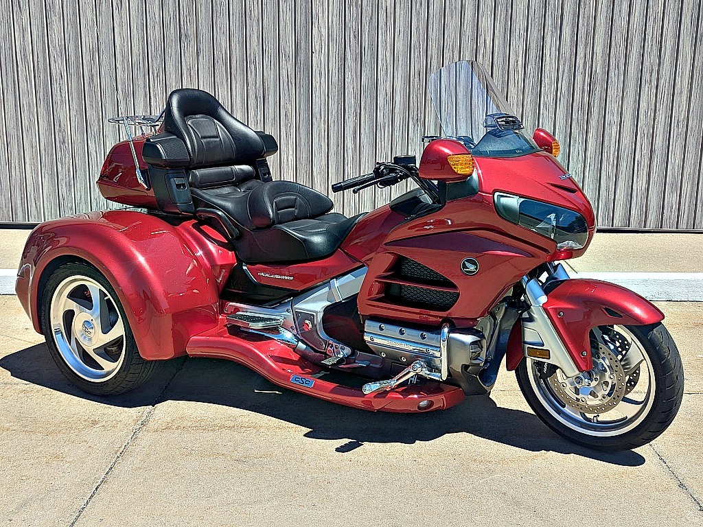 2014 Honda Gold Wing 1800 / CSC Viper BASE in Erie, PA