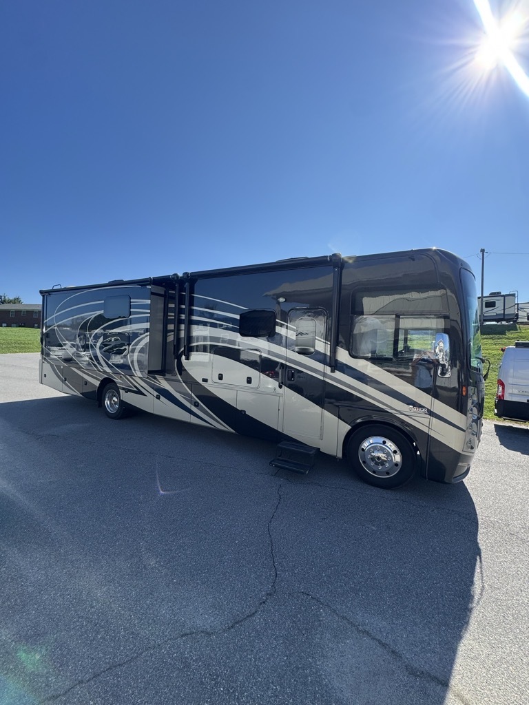 2019 Thor Motor Coach CHALLENGER 37TB BUNKHOUSE in yadkinville NC