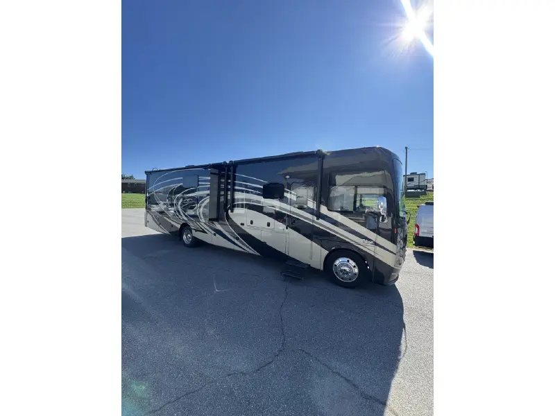 2019 THOR MOTOR COACH