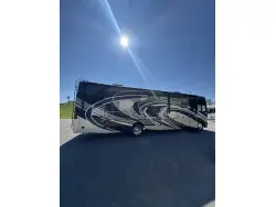 2019 THOR MOTOR COACH CHALLENGER 37TB BUNKHOUSE