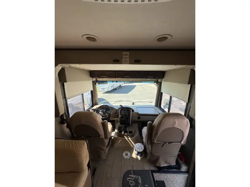 2019 THOR MOTOR COACH CHALLENGER 37TB BUNKHOUSE