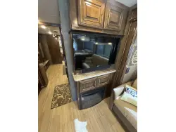 2019 THOR MOTOR COACH CHALLENGER 37TB BUNKHOUSE