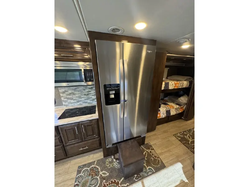 2019 THOR MOTOR COACH CHALLENGER 37TB BUNKHOUSE