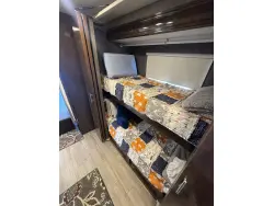 2019 THOR MOTOR COACH CHALLENGER 37TB BUNKHOUSE
