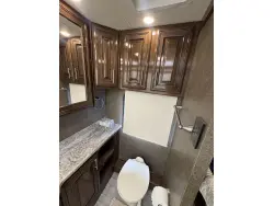 2019 THOR MOTOR COACH CHALLENGER 37TB BUNKHOUSE