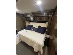 2019 THOR MOTOR COACH CHALLENGER 37TB BUNKHOUSE