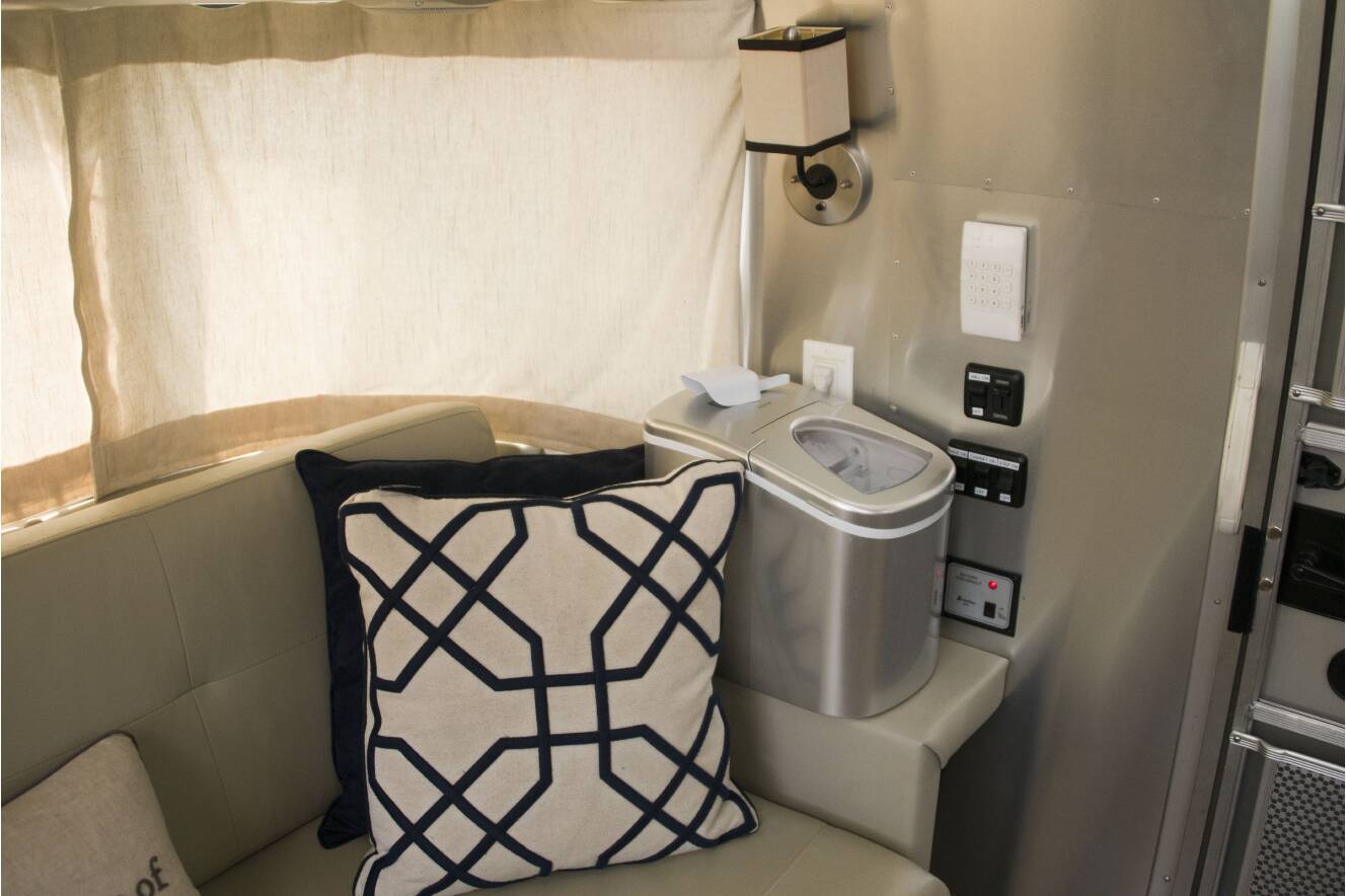 A photo of this 2012 Airstream INTERNATIONAL SERENITY 30RBQ