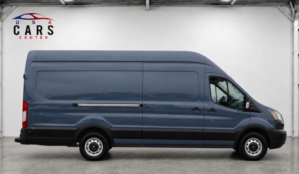 2020 FORD TRANSIT 250 in Langhorne, PA