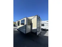 2021 FOREST RIVER FLAGSTAFF 528RKS