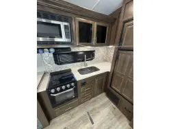 2021 FOREST RIVER FLAGSTAFF 528RKS