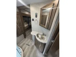 2021 FOREST RIVER FLAGSTAFF 528RKS