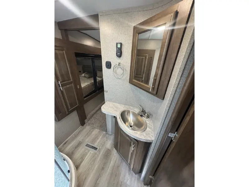 2021 FOREST RIVER FLAGSTAFF 528RKS