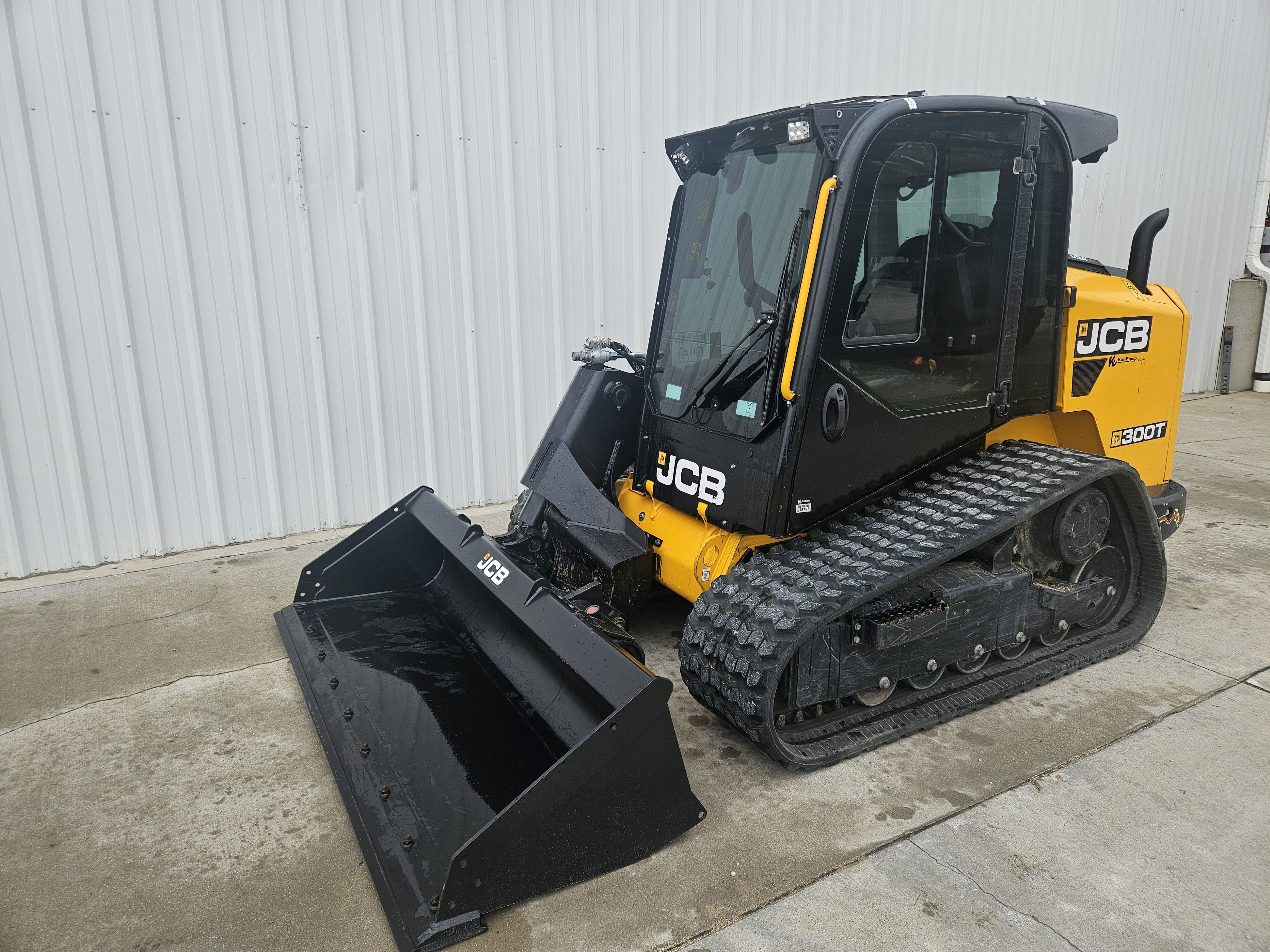 2024 JCB 300T in Wamego, KS