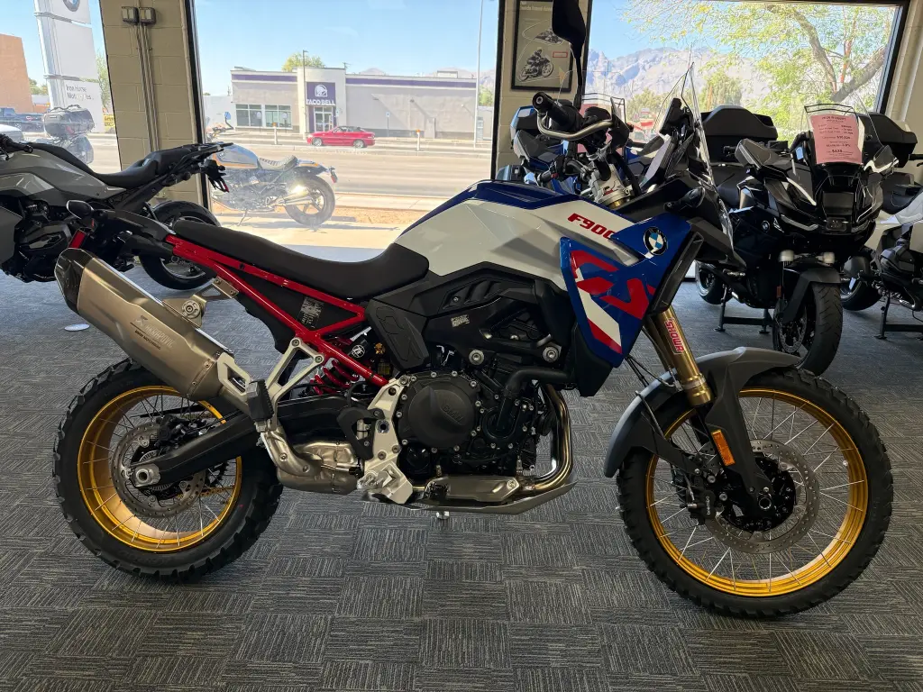 2026 BMW F 900 GS