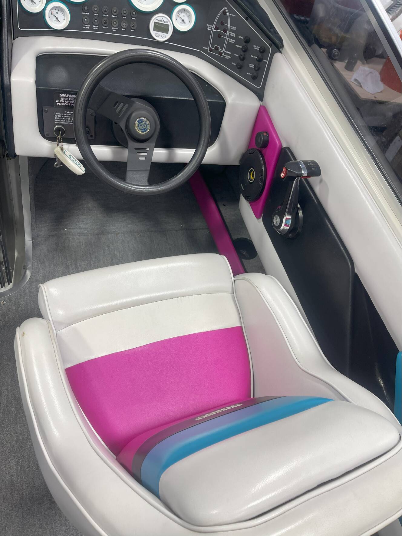 A photo of this 1989 Donzi R 23 RAGAZZA