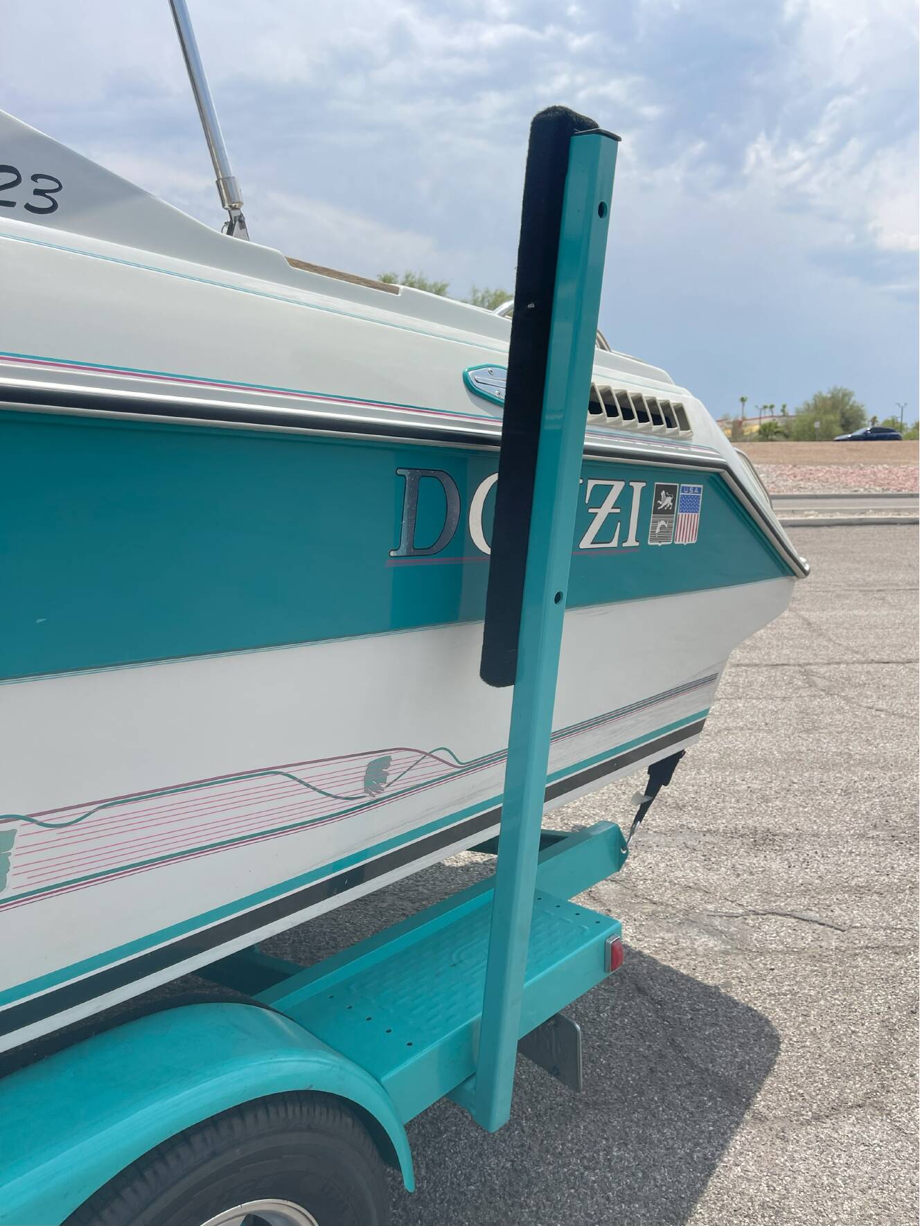 A photo of this 1989 Donzi R 23 RAGAZZA