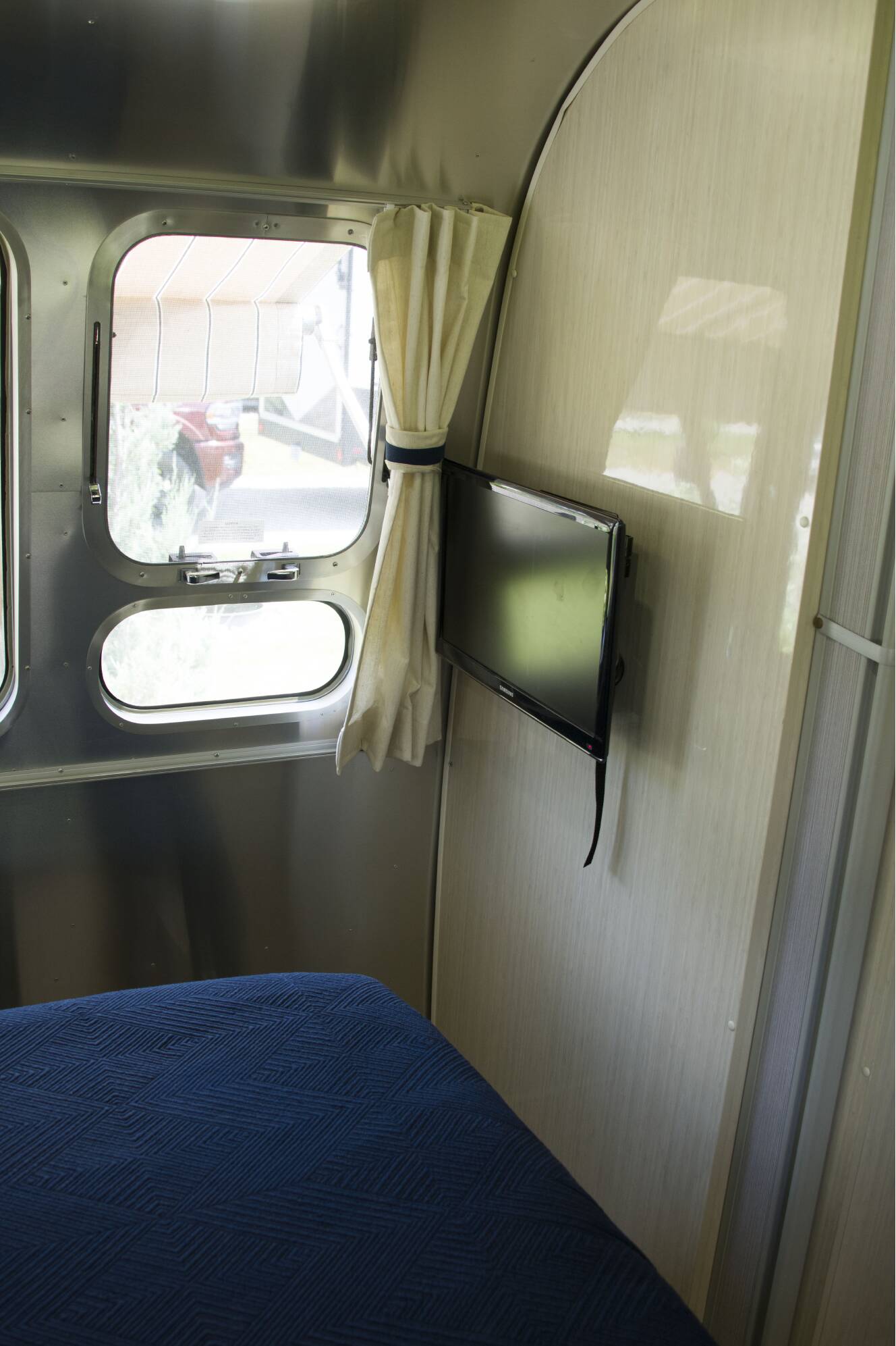 A photo of this 2012 Airstream INTERNATIONAL SERENITY 30RBQ